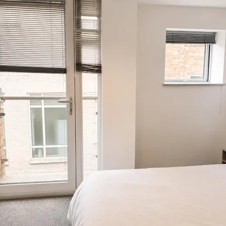 Location 2 Bed Right In Centre - Disabled Access